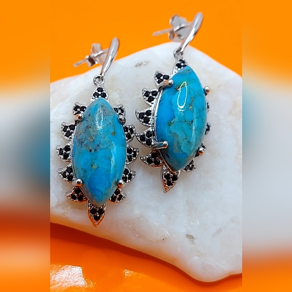 Natural Turquoise 12x10mm & Black Spinel 925 Sterling Silver Earrings - Picture 6 of 7